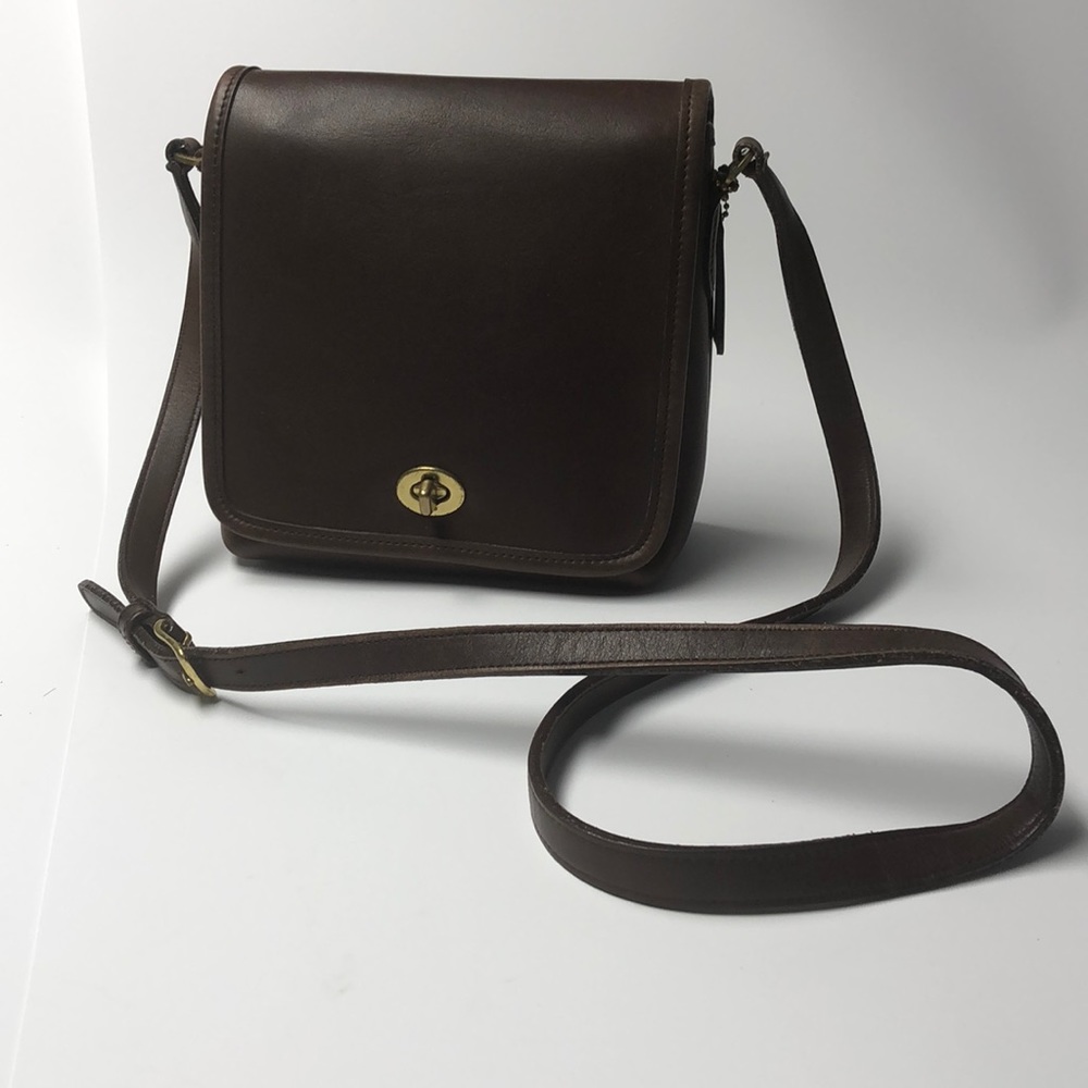 Vintage Coach Companion Flap Purse